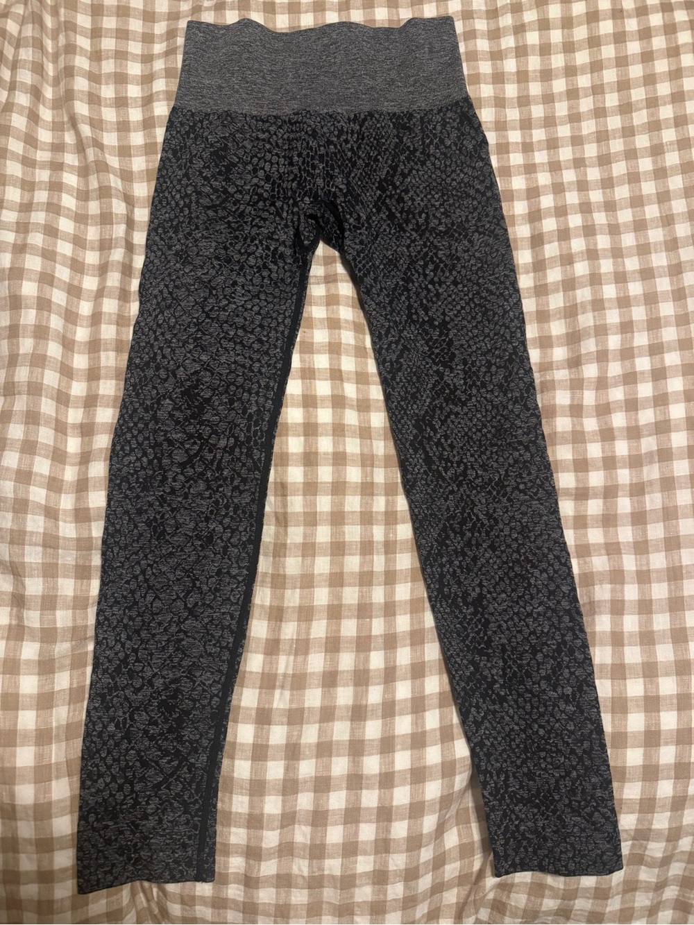NVGTN Black snake print leggings